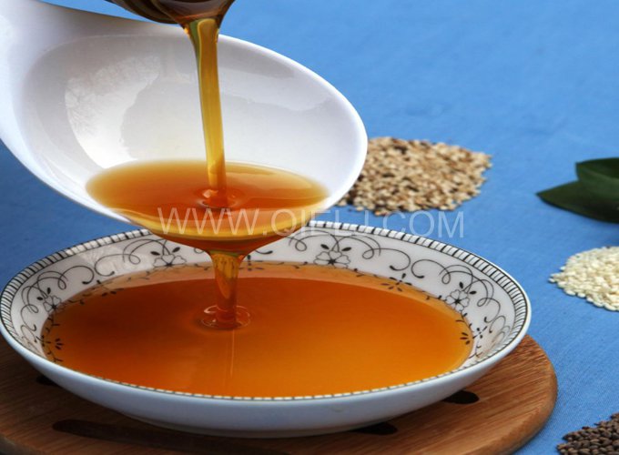 芝麻油提取加工，企鵝糧油機(jī)械生產(chǎn)色香味俱佳的油脂(圖1)